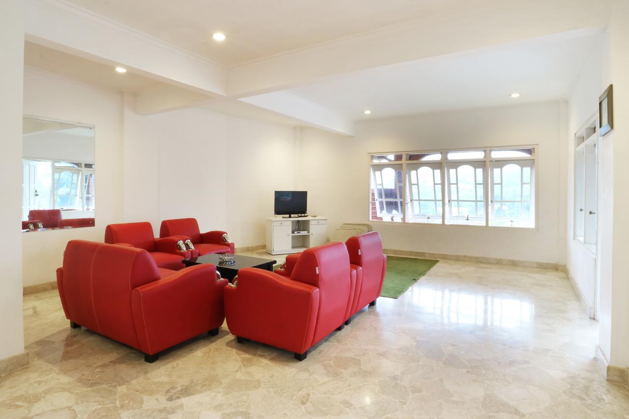Villa Madani Paragajen Экстерьер фото