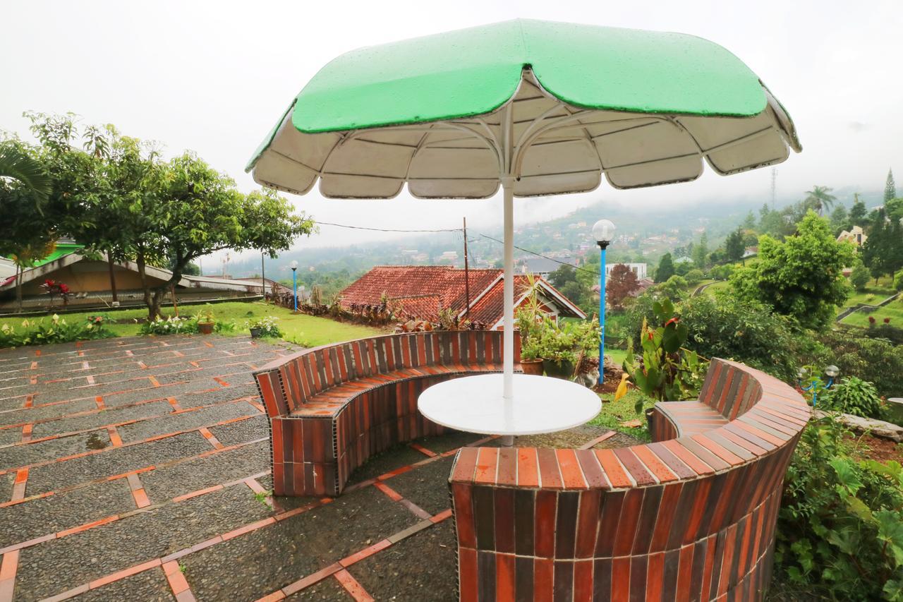 Villa Madani Paragajen Экстерьер фото