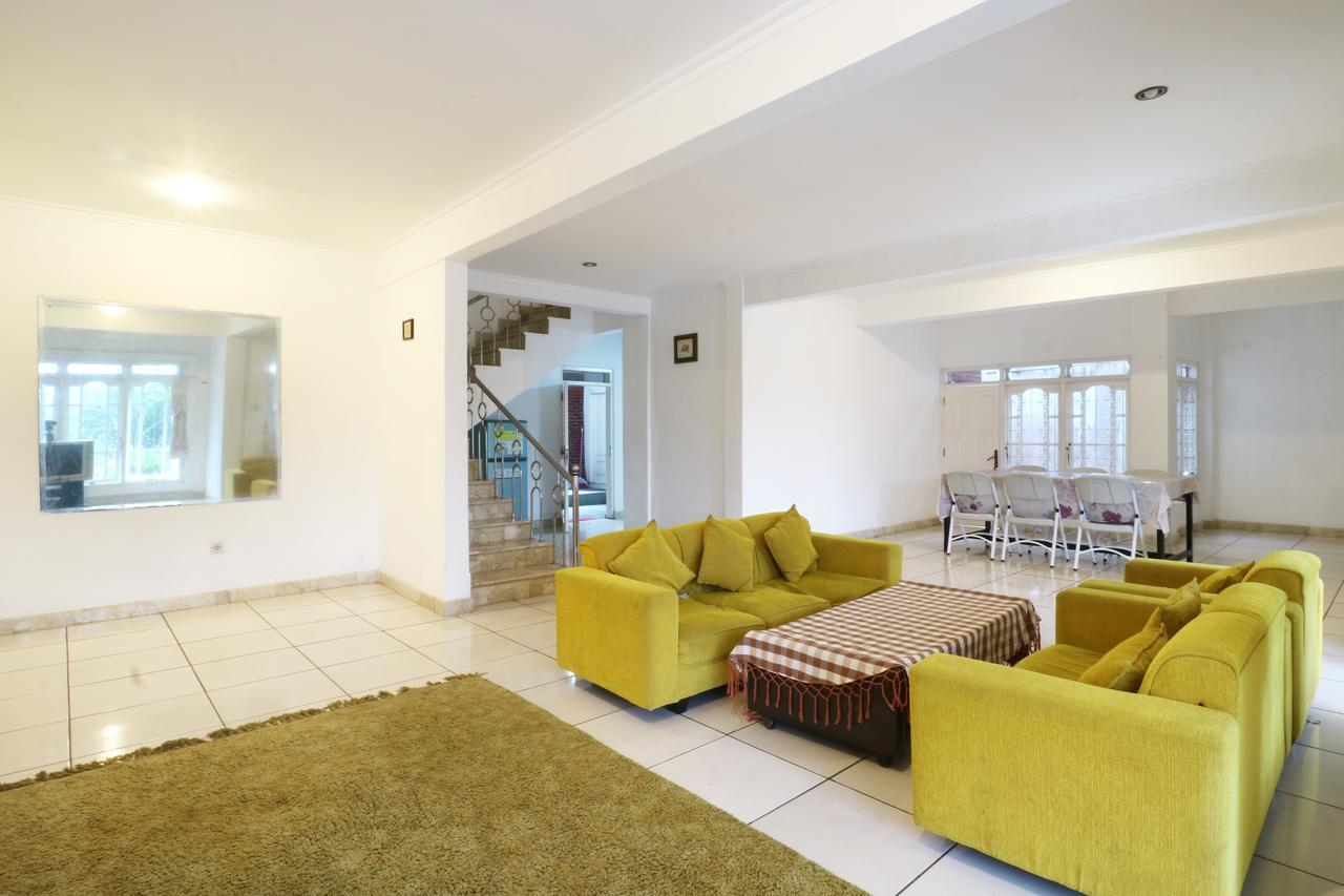 Villa Madani Paragajen Экстерьер фото
