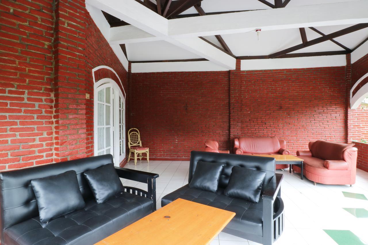 Villa Madani Paragajen Экстерьер фото